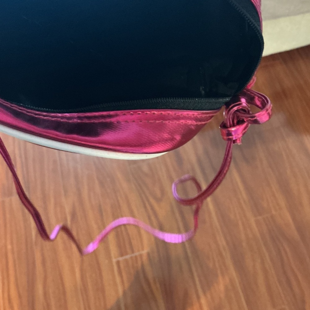 Vintage 1986 Express Metallic Pink RARE Crossbody Halley and His Comet Bag - Picture 16 of 16